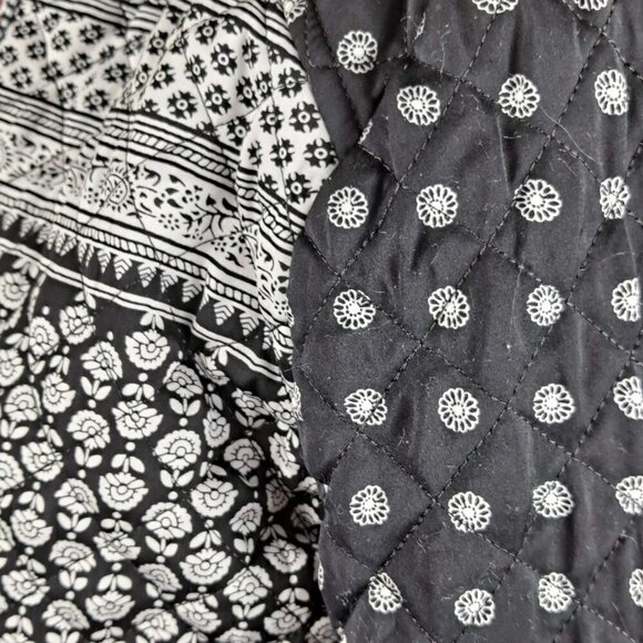 Roxy Size Medium Full Zip Quilted Black & White Patterned Jacket Pink Accents - Picture 6 of 13